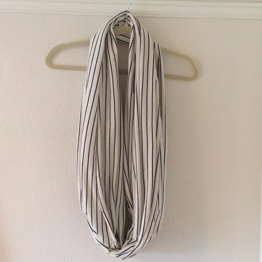 American Apparel Circle Scarf